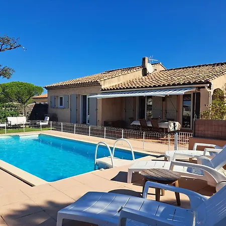 Hébergement de vacances Soleou I Piscine I *