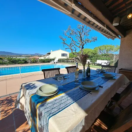 Hébergement de vacances Soleou I Piscine I *